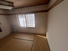 改修前のお部屋です。
和室が洋室に大変身します！